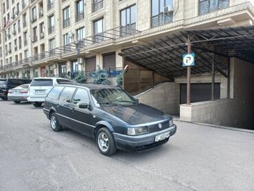с документами: Volkswagen Passat: 1990 г., 2 л, Механика, Бензин, Универсал