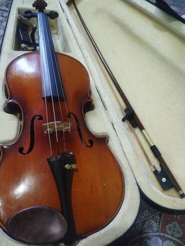 копье: Продам 🎻 мастеровую дорогую скрипку, привезеную из италии. Копия