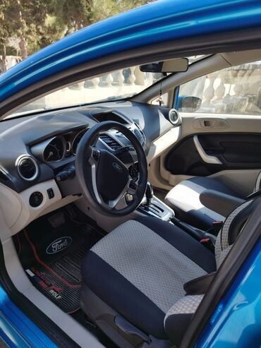 lizinqlə satılan avtomobillər: Ford Fiesta: 1.6 l | 2012 il 100000 km Sedan