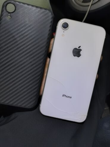 Apple iPhone: IPhone Xr, Б/у, 64 ГБ, Белый, Защитное стекло, Чехол, 100 %