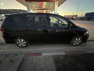 Toyota: Toyota Ipsum: 2003 г., Минивэн — 3