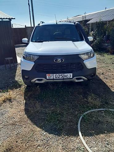 shevrolet niva: ВАЗ (ЛАДА) 4x4 Нива: 2021 г., 1.7 л, Механика, Бензин, Внедорожник — 1