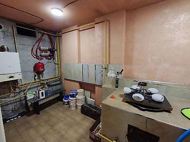 Продажа коттеджей и домов: Продается 3х уровневый кирпичный таунхаус в районе Ак орго • Локация — 9