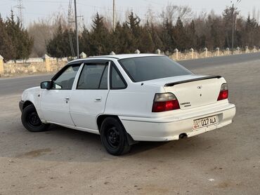 узген машина: Daewoo Nexia: 1997 г., 1.5 л, Механика, Бензин, Седан