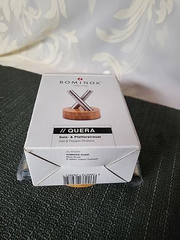 Ostalo posuđe: Nov Rominox slanik. Nov slanik nerdjajuci celik,postolje od bambusa na lalafo.rs — 12 Ostalo posuđe: Nov Rominox slanik. Nov slanik nerdjajuci celik,postolje od bambusa — 12