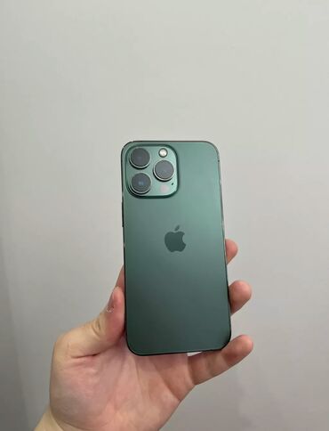 Apple iPhone: IPhone 13 Pro, Б/у, 128 ГБ, Alpine Green, Зарядное устройство, Защитное стекло, Чехол, 78 %