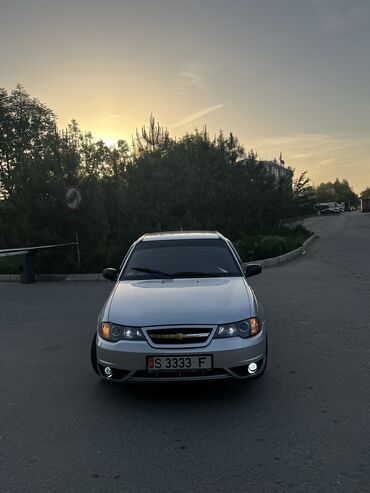 ravon nexia r3: Daewoo Nexia: 2010 г., 1.5 л, Механика, Бензин, Седан