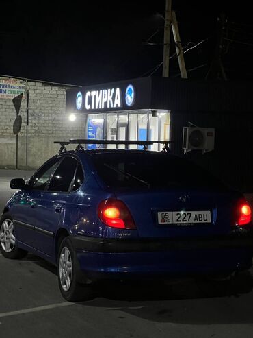 авто тойота авенсис: Toyota Avensis: 2000 г., 2 л, Механика, Бензин, Хэтчбэк