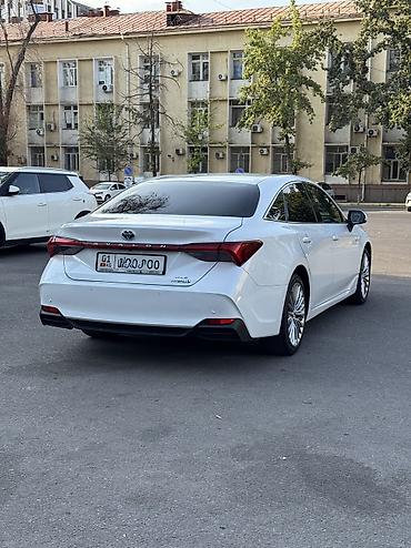 byd e2 2025: Toyota Avalon: 2019 г., 2.5 л, Гибрид, Седан — 5