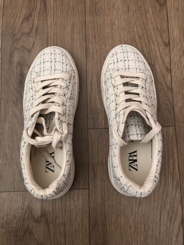 ayaqqabı кожанные: Zara, Ölçü: 36, rəng - Ağ, Yeni