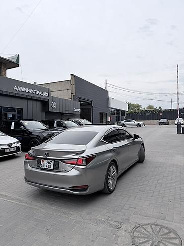 мерседес бенц с: Lexus ES: 2019 г., Автомат, Гибрид, Седан — 6