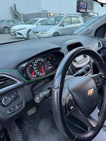 Продажа авто: Chevrolet Spark: 2018 г., 1 л, Вариатор, Бензин, Хэтчбэк — 10