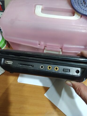 Телевизоры: Телевизоры кинескопные (CRT) 1) Universum FT 8168 T - Цветной — 8