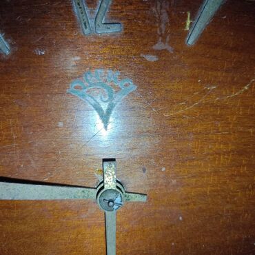 Ev saatları: Divar saatları, Mexaniki, Mayatnik — 8