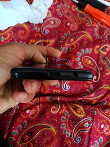 телевизоры samsung: Samsung Galaxy A31, Б/у, 64 ГБ, цвет - Черный, 2 SIM