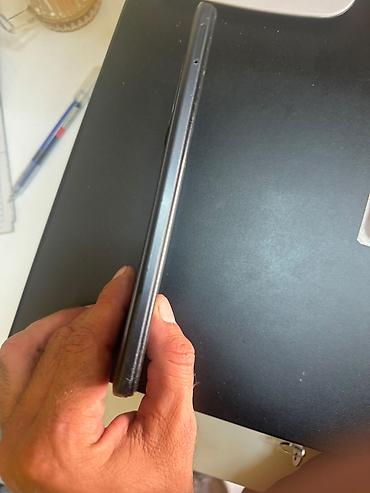redmi note 13 kabro: Xiaomi Redmi smartfon Xüsusiyyətlər: - Arxa tərəfdə iki əsas kamera — 3