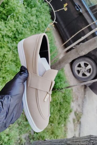 Ayaqqabılar: Seriya və tək tək satış. Ödənişli Ünvana çatdırılma var. Obtavoy — 15