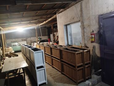 Bitkilər üçün dibçəklər: Taxta dipçəklər.Sex qiymətinə. ♦️Endrim mart ayı ▶️İstenilən modeldə — 2