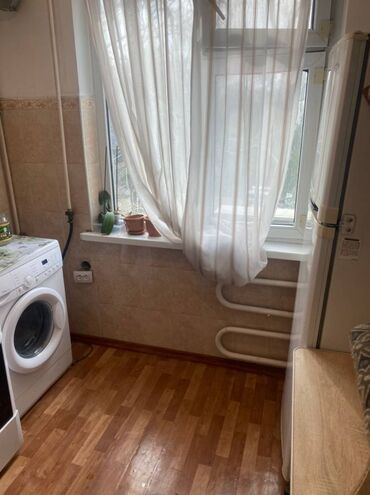 советский пылесос: 3 комнаты, Агентство недвижимости, С мебелью полностью
