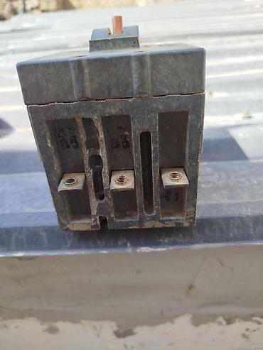 Vıkluçatellər: Elektrik kohne avtomatlat amperler voltmetrler hamsi kohnedi — 3