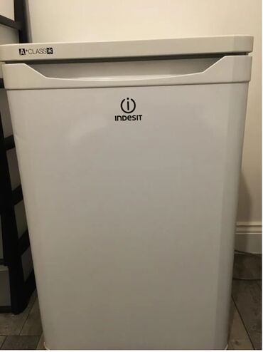 мини холодильник: Б/у Холодильник Indesit, No frost, цвет - Белый