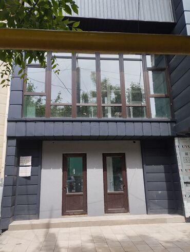 Офисы: В центре города Ош сдаётся помещение 2 этожное 120м² под офис