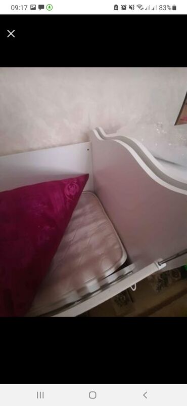 Uşaq dolabları: Oğlan və qız üçün, İşlənmiş, Dördbucaq, Beşik, Dəst ilə, Matras ilə, Yellənmə mexanizmsiz