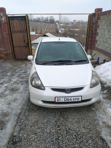 Honda: Honda Fit: 2002 г., 1.3 л, Автомат, Бензин, Седан