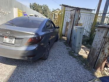 spark 2017: Hyundai Accent: 2013 г., Механика, Бензин, Седан — 5