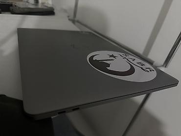 Ноутбуки Apple (MacBook): MacBook Pro 15 2018 • Intel Core i7 2.2 GHz 6-ядерный • 16 GB RAM — 4