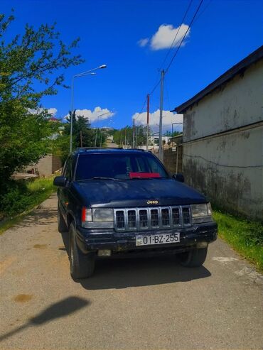 Jeep: Jeep Grand Cherokee: 5.2 l | 1996 il 209000 km Ofrouder/SUV