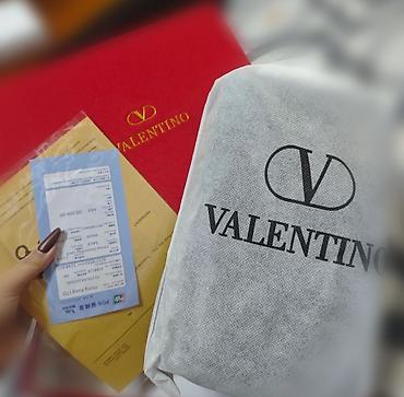 torba: Valentino qadın çiyn çantası - Model: Valentino Garavani (qutu və toz — 1