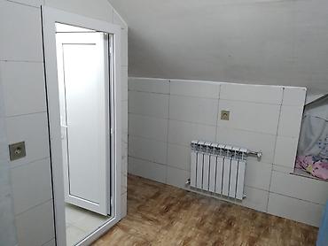 Сниму квартиру: 1 otaqlı mansard tipli studiya mənzil (mebel və məişət avadanlıqları — 2