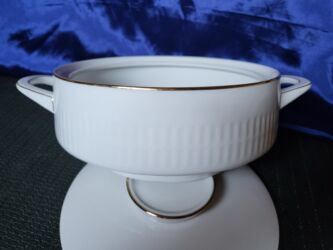 Činije: Corbaluk 1god.Bavaria Scherzer porcelan. Coraluk je perfektan,sva na na lalafo.rs — 7 Činije: Corbaluk 1god.Bavaria Scherzer porcelan. Coraluk je perfektan,sva na — 7