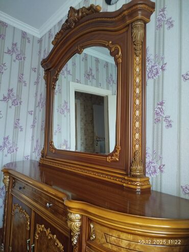 Komodlar: İşlənmiş, Güzgülü — 3