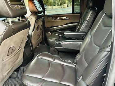 капот портер 2: Cadillac Escalade: 2018 г., 6.2 л, Автомат, Бензин, Внедорожник — 9
