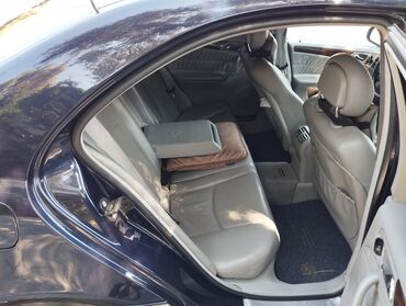 Mercedes-Benz: Mercedes-Benz C 240: 2.4 l | 2002 il Sedan — 10