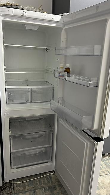 Холодильники: Холодильник Indesit, Б/у, Двухкамерный, 170 * — 3