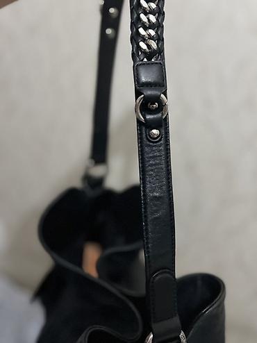 Классические сумки: Сумка-хобо Louis Quatorze из черной гладкой кожи. Особенности: - — 5