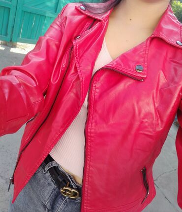 Куртки: Женская куртка XL (EU 42), цвет - Красный