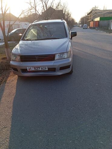 бампер спейс стар: Mitsubishi Space Wagon: 1999 г., 2.4 л, Механика, Бензин, Минивэн