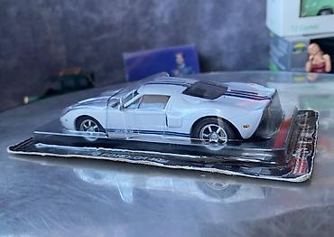 Avtomobil modelləri: Коллекционная модель FORD GT40 White with blue strip 1966 — 13