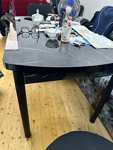 pc masa: Mətbəx/qonaq otağı üçün masa və stul dəsti 4 stul bir açılan masa - — 1