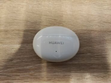 Huawei Freebuds 4i qulaqlığı satıram. Tam işləkdir. ANC işləkdir