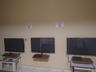 телефон fly cumulus 1: Tecilli SATİLİR qiymeti 2500 m