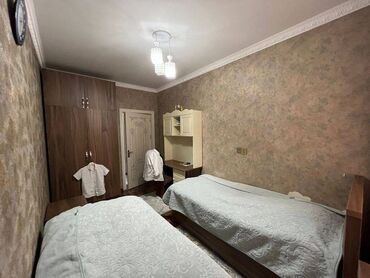 Həyət evləri və villaların satışı: Binəqədi qəs. 4 otaqlı, 150 kv. m, Yeni təmirli — 16