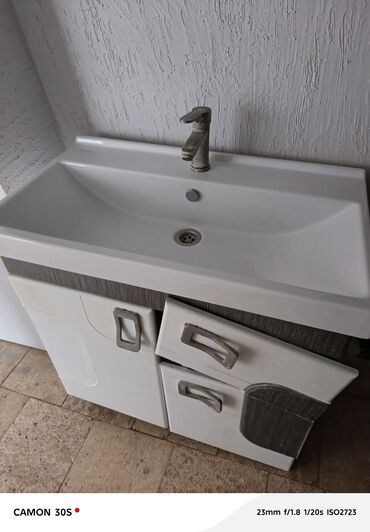 компьютерный стол на заказ бишкек: Раковина для ванной, Особенности: Мраморные прожилки, Квадратная форма, Материал: Керамика at lalafo.kg компьютерный стол на заказ бишкек: Раковина для ванной, Особенности: Мраморные прожилки, Квадратная форма, Материал: Керамика