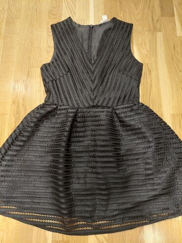 plisane svecane haljine: H&M XL (EU 42), bоја - Crna, Koktel, klub, Na bretele
