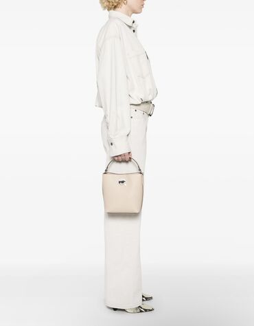 Классические сумки: Классические сумки — 6