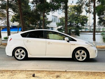 toyota prius aksesuar: Toyota Prius: 1.8 l | 2013 il Sedan